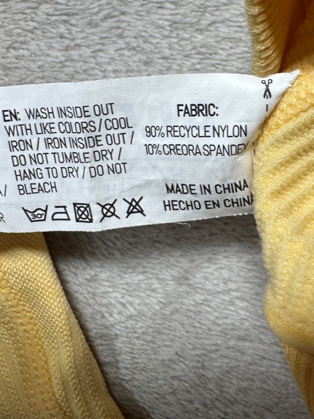 Alphalete Butter Yellow Surge Athletic Gym Leggings Size Medium - Picture 15 of 15